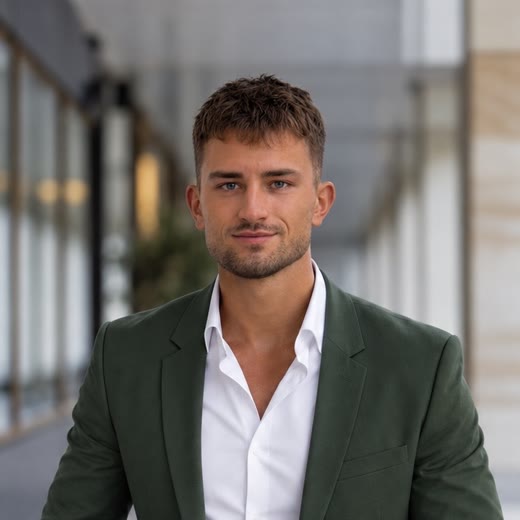 Alex Farkas